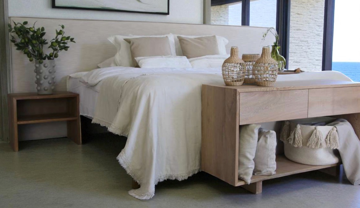 Deco Listo Condo Bedroom in Cabo