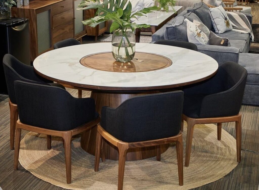 Deco Listo Lazy Susan Dining Table and Dining Chairs
