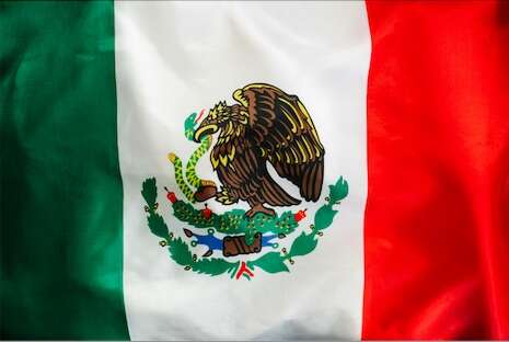 Deco Listo supports Mexican businesses and local artists so you can make your new home in Mexico both beautiful and authentic!